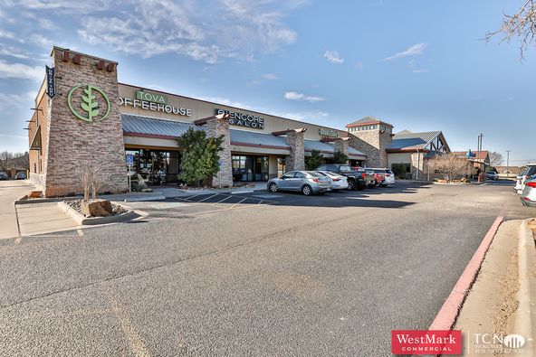 River Crossing Shopping Center: 6023 82nd St, Lubbock, TX 79424